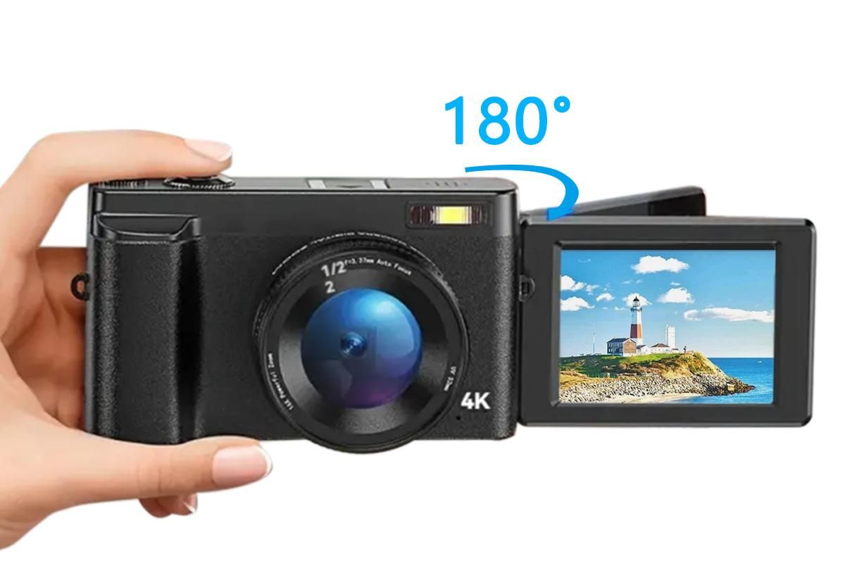 4K Digital Camera for Outdoor Photography With 32GB TF Card 180 Degree Flip Screen 16X Zoom 48MP Autofocus